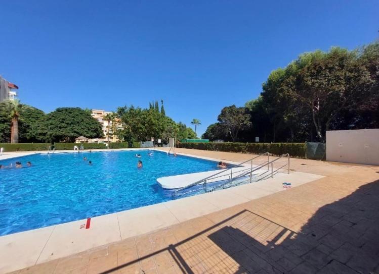 Vista A La Playa, Cerca Del Centro Con Piscina Daire Benalmádena Dış mekan fotoğraf